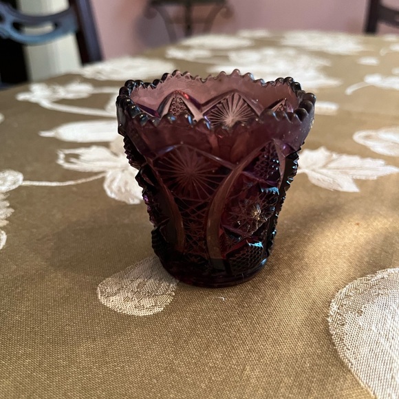 L E Smith Dark Amethyst Vintage Toothpick Holder - Picture 1 of 3